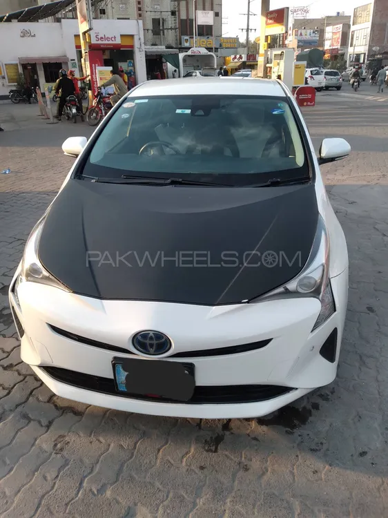 Toyota Prius 2016 for Sale in Faisalabad Image-1