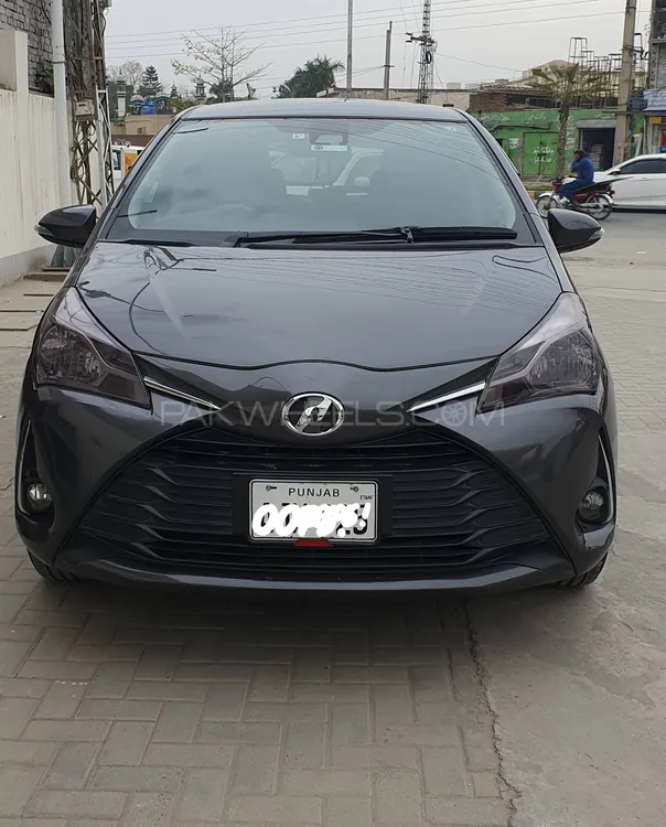 Toyota Vitz 2018 for Sale in Sialkot Image-1