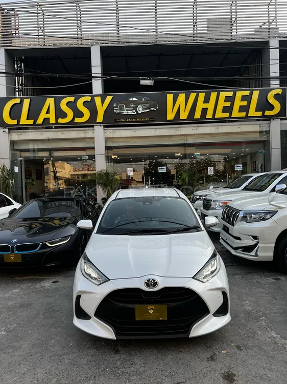 Toyota Yaris Hatchback 2022 for Sale in Lahore Image-1