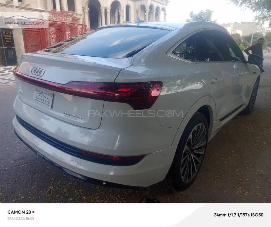 آوڈی ای-ٹران 2021 for Sale in لاہور آوڈی ای-ٹران 2021 for Sale in لاہور Image-4