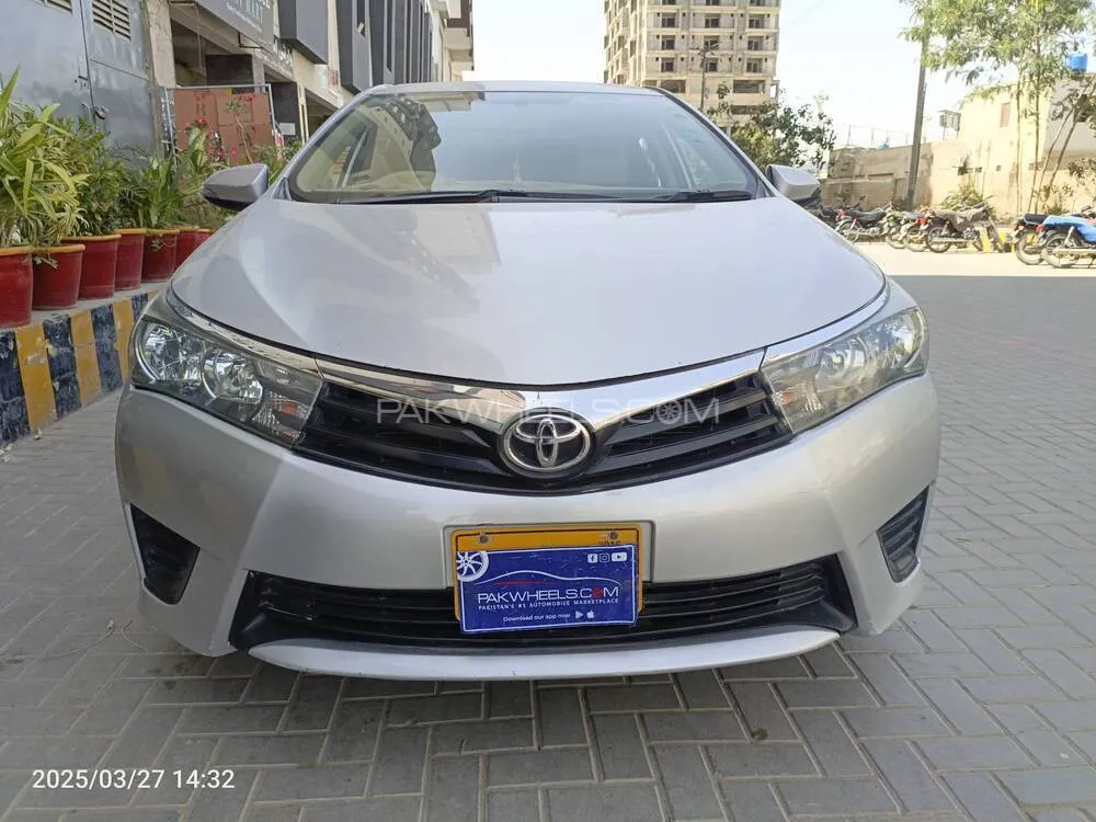 Toyota Corolla 2016 for Sale in Karachi Image-1