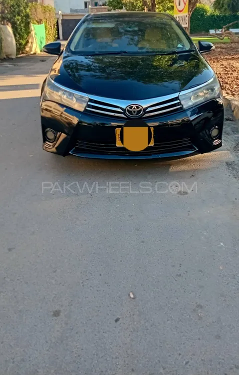 Toyota Corolla 2014 for Sale in Karachi Image-1