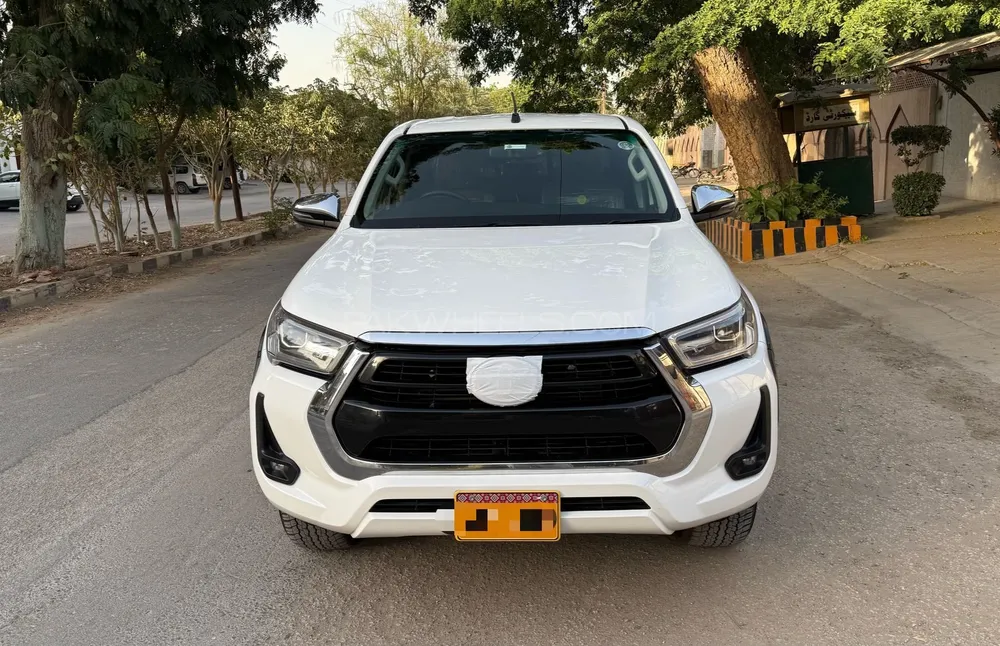 Toyota Hilux 2021 for Sale in Karachi Image-1