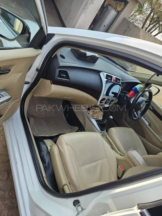 Honda City 2017 for Sale in Hasilpur Honda City 2017 for Sale in Hasilpur Image-8