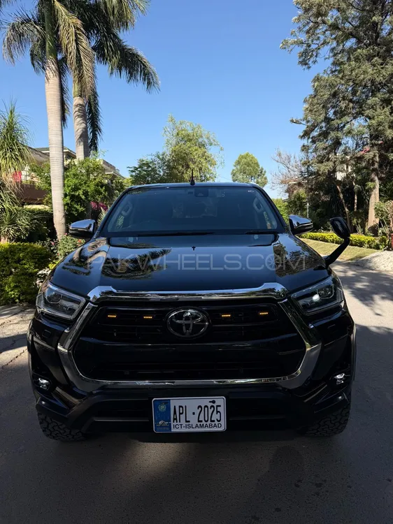 Toyota Hilux 2020 for Sale in Islamabad Image-1