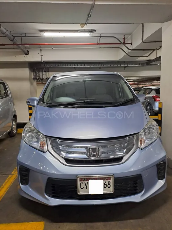 Honda Freed 2014 for Sale in Karachi Image-1