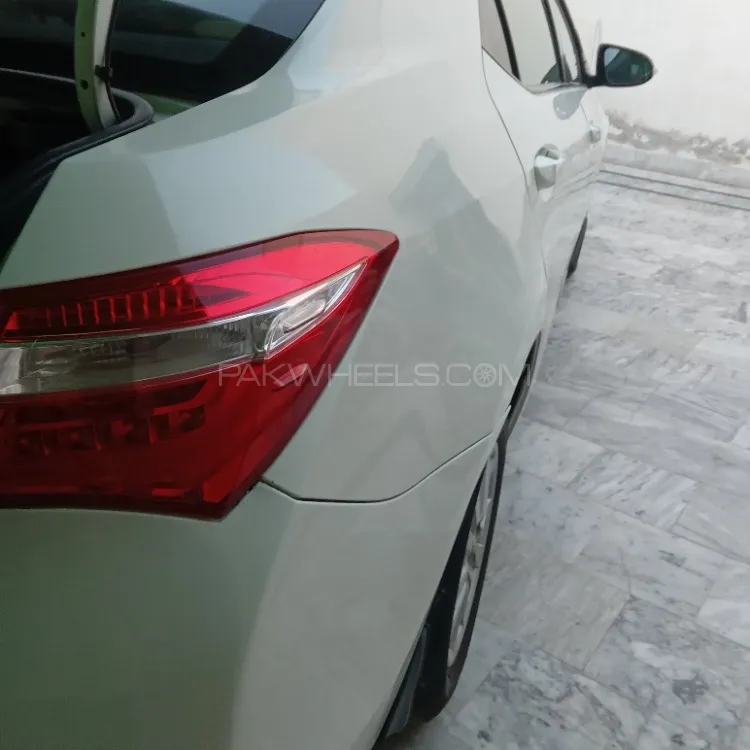 Toyota Corolla 2017 for Sale in Faisalabad Image-1