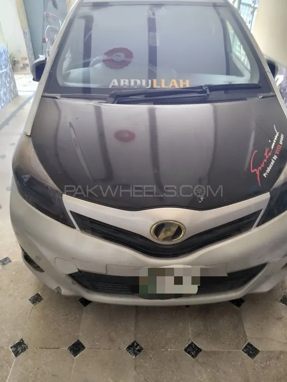 Toyota Vitz 2017 for Sale in Lahore Image-1