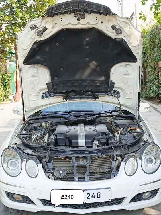 مرسڈیز بینز ای کلاس 2005 for Sale in لاہور مرسڈیز بینز ای کلاس 2005 for Sale in لاہور Image-3