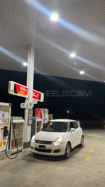 Suzuki Swift 2021 for Sale in Karachi Image-1