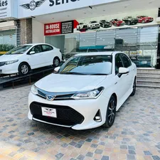 Toyota Corolla Axio Hybrid 1.5 2019 for Sale