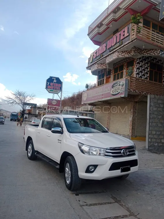 Toyota Hilux 2019 for Sale in Islamabad Image-1