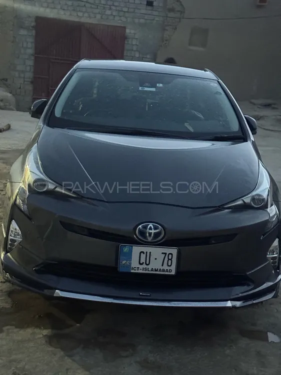 Toyota Prius 2018 for Sale in Peshawar Image-1