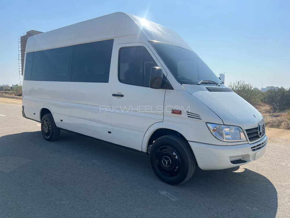 Mercedes Benz Sprinter 2006 for Sale in Karachi Image-1