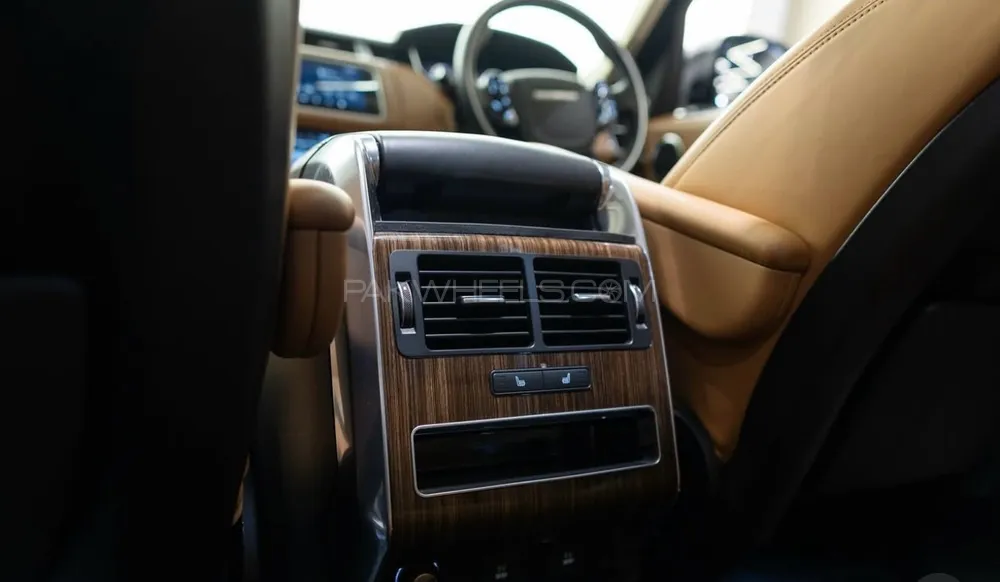 Range Rover Sport 2019 for Sale in Lahore Range Rover Sport 2019 for Sale in Lahore Image-9