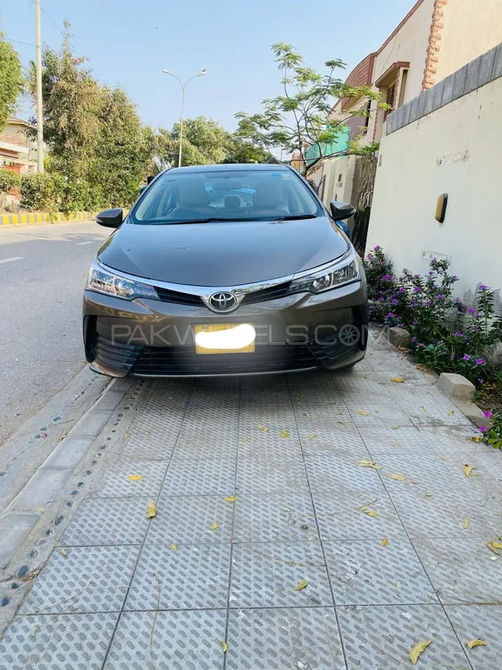 Toyota Corolla 2018 for Sale in Karachi Image-1