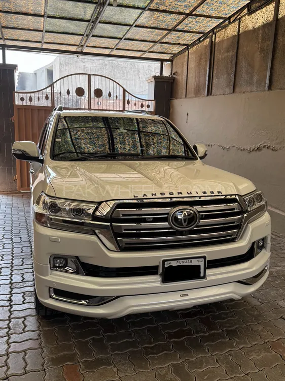 Toyota Land Cruiser 2018 for Sale in Sialkot Image-1