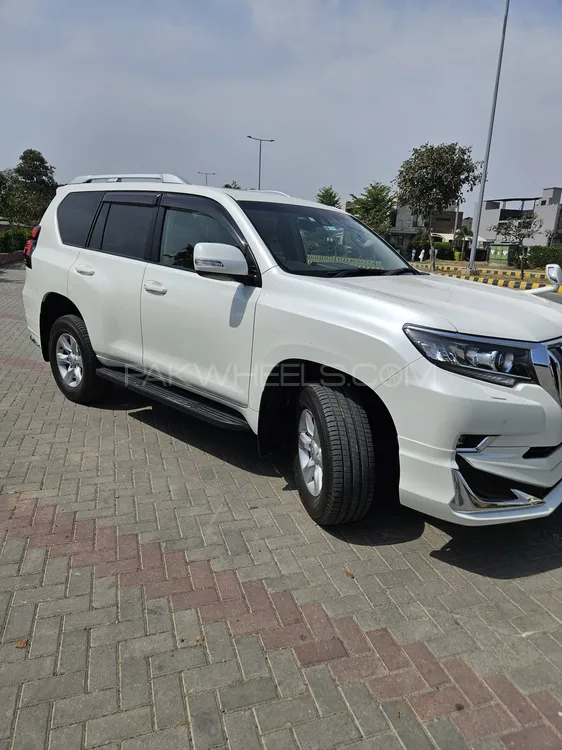 Toyota Prado 2018 for Sale in Lahore Image-1