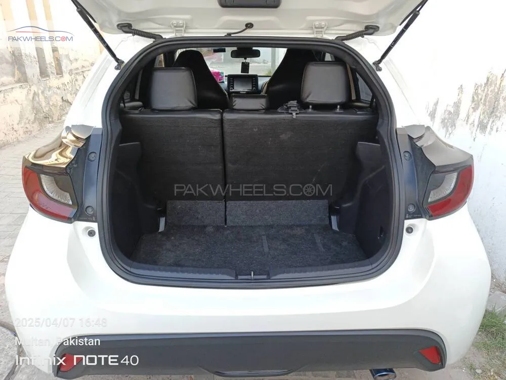 ٹویوٹا یارس ہیچ بیک 2021 for Sale in ملتان ٹویوٹا یارس ہیچ بیک 2021 for Sale in ملتان Image-7