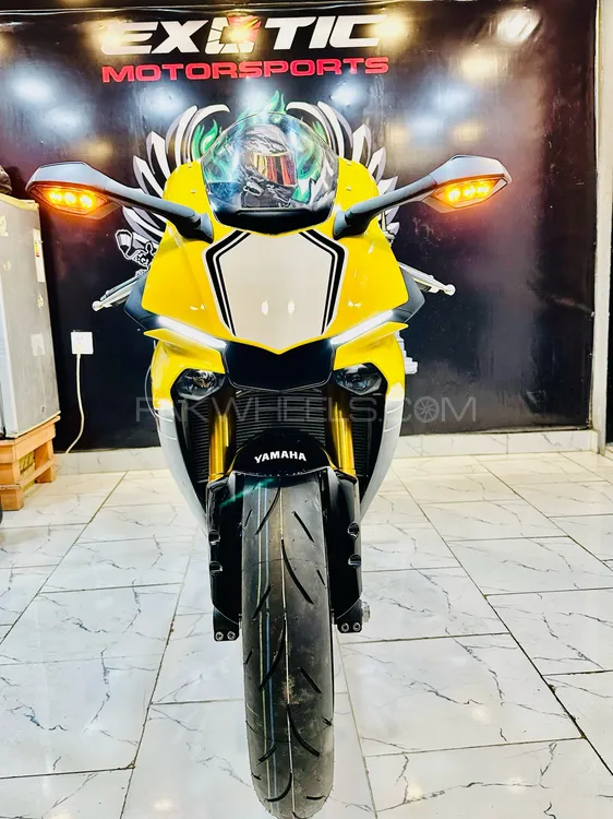 Yamaha YZF-R1 2016 for Sale Image-1