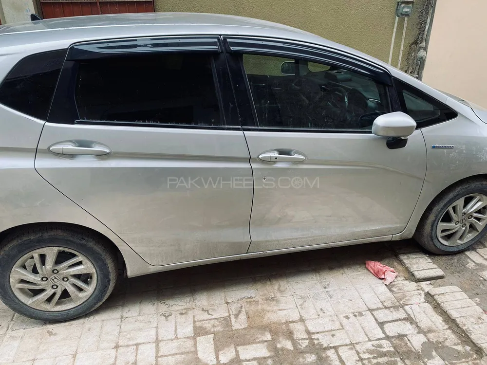 Honda Fit 2014 for Sale in Karachi Image-1