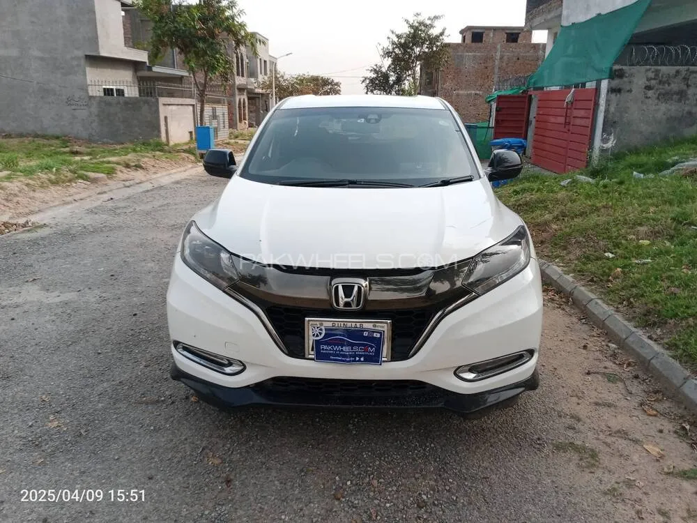 Honda Vezel 2016 for Sale in Islamabad Image-1