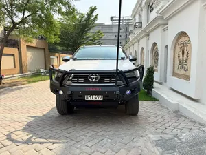 Toyota Hilux Revo V Automatic 2.8 2020 for Sale