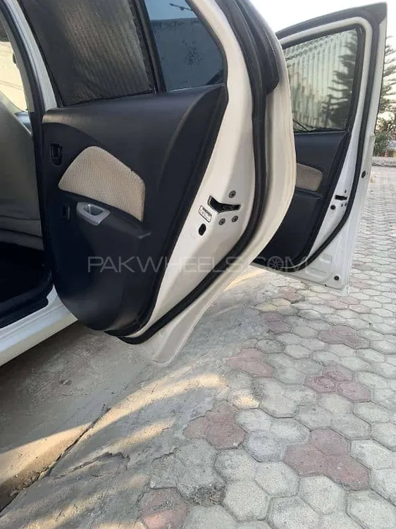 ٹویوٹا بیلٹا 2007 for Sale in مردان ٹویوٹا بیلٹا 2007 for Sale in مردان Image-17