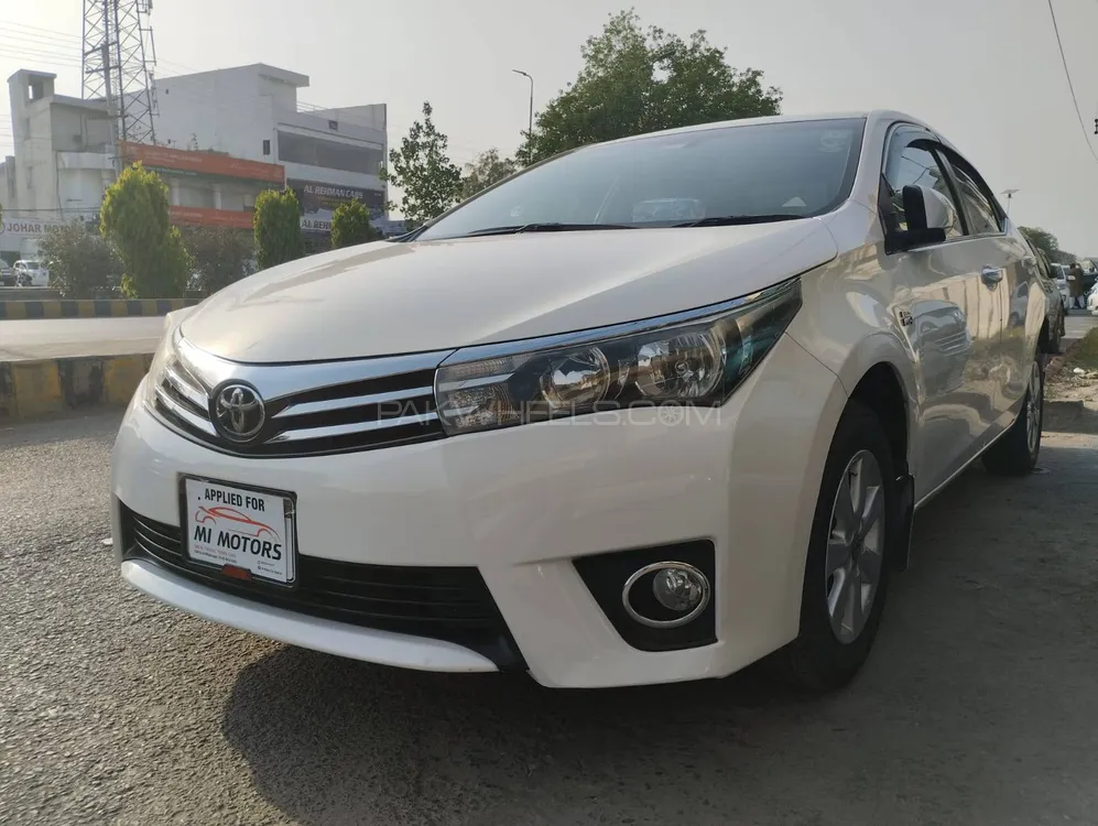 Toyota Corolla 2017 for Sale in Lahore Image-1