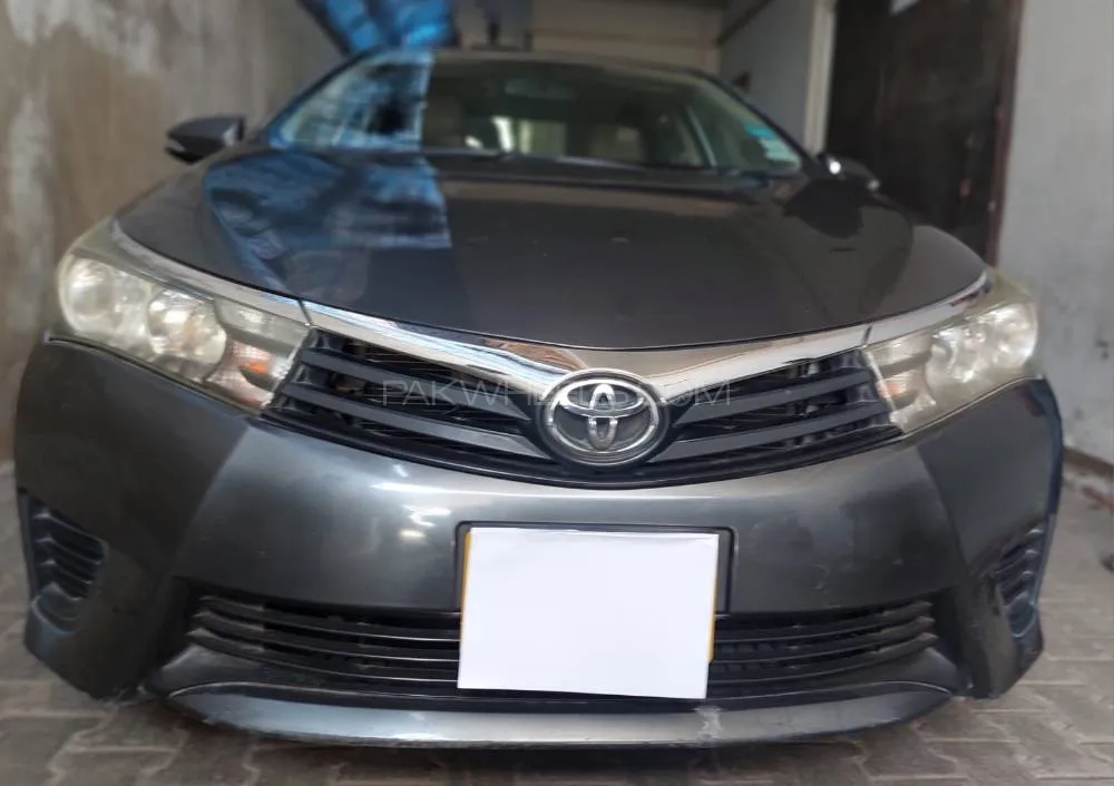 Toyota Corolla 2016 for Sale in Karachi Image-1