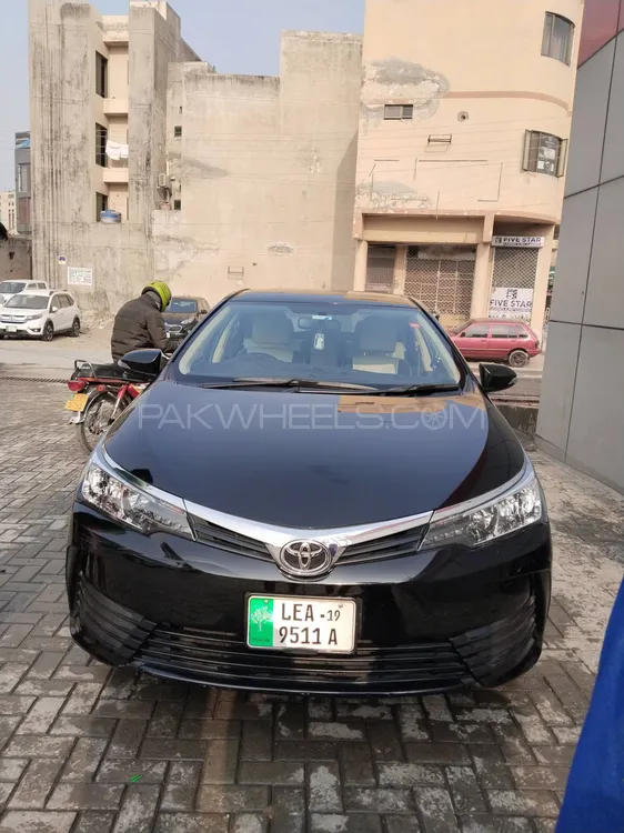 Toyota Corolla 2019 for Sale in Lahore Image-1