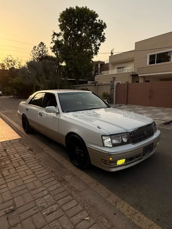 Toyota Crown 1995 for Sale in Lahore Image-1