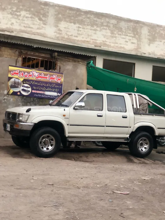 Toyota Hilux 1992 for Sale in Quetta Image-1