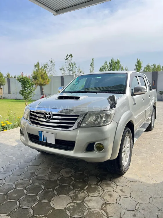 Toyota Hilux 2012 for Sale in Peshawar Image-1