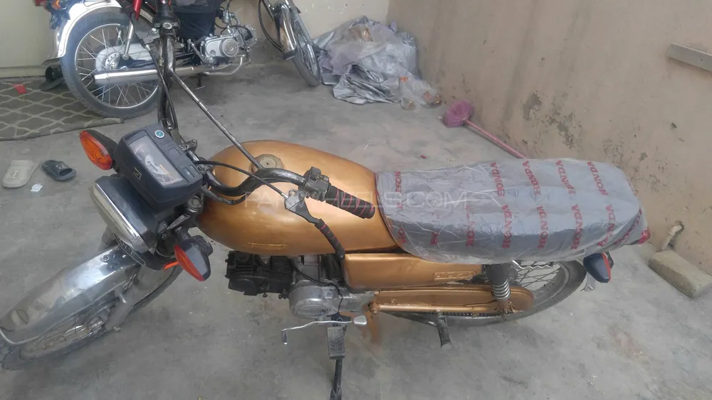 Unique Xtreme UD 70 2015 for Sale Image-1