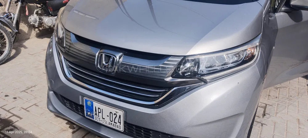 Honda Freed 2018 for Sale in Peshawar Image-1