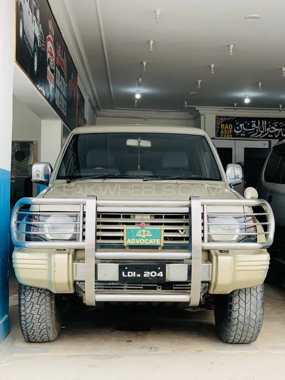 Mitsubishi Pajero 1993 for Sale in Multan Image-1