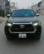 Toyota Hilux Revo V Automatic 2.8 2022 for Sale