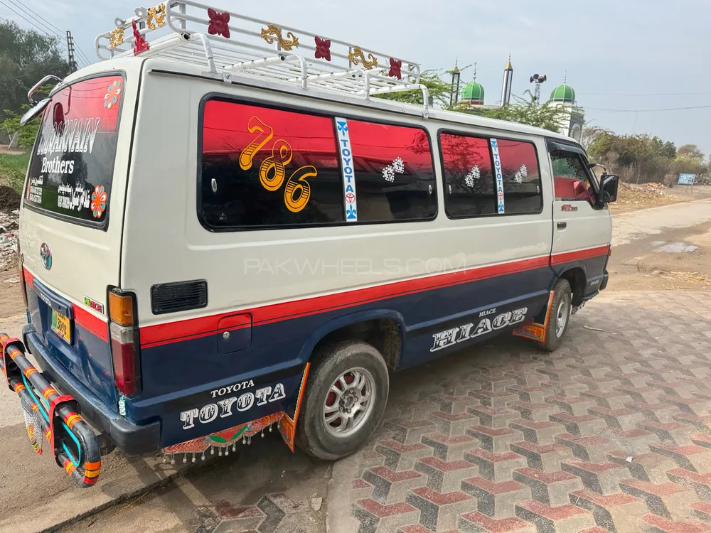 Toyota Hiace 1983 for Sale in Jhang Image-1