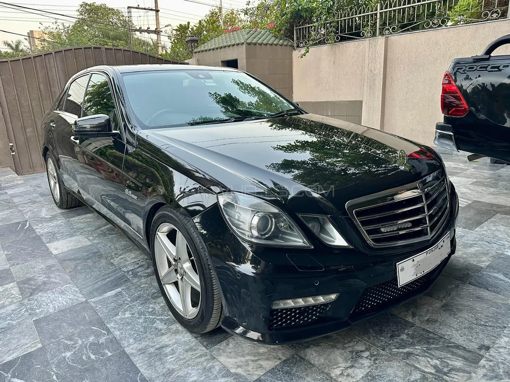 Mercedes Benz E Class 2009 for Sale in Lahore Image-1