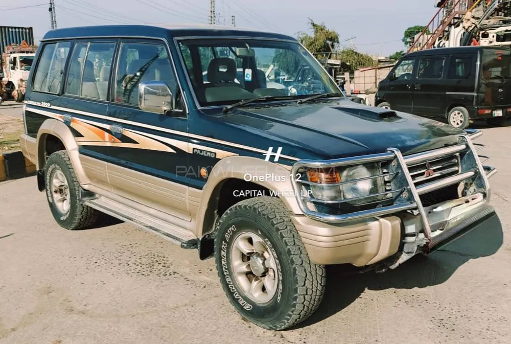 مٹسوبیشی پجیرو 1997 for Sale in اسلام آباد Image-1