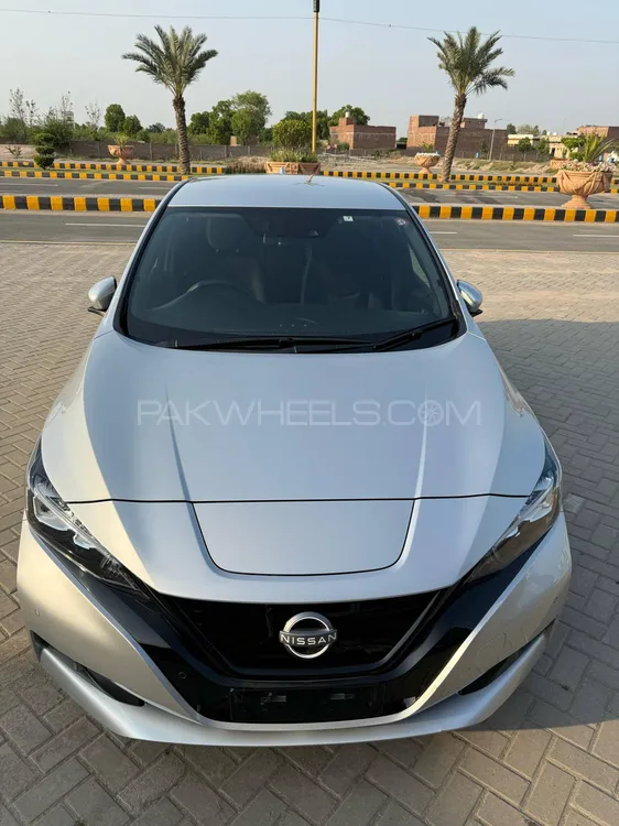 Nissan Leaf 2021 for Sale in Lahore Image-1