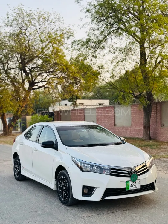 Toyota Corolla 2015 for Sale in Sahiwal Image-1