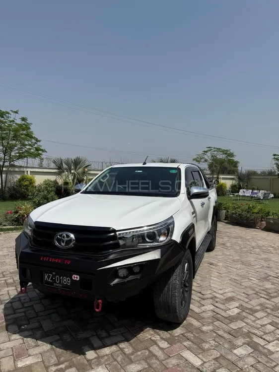 Toyota Hilux 2019 for Sale in Multan Image-1