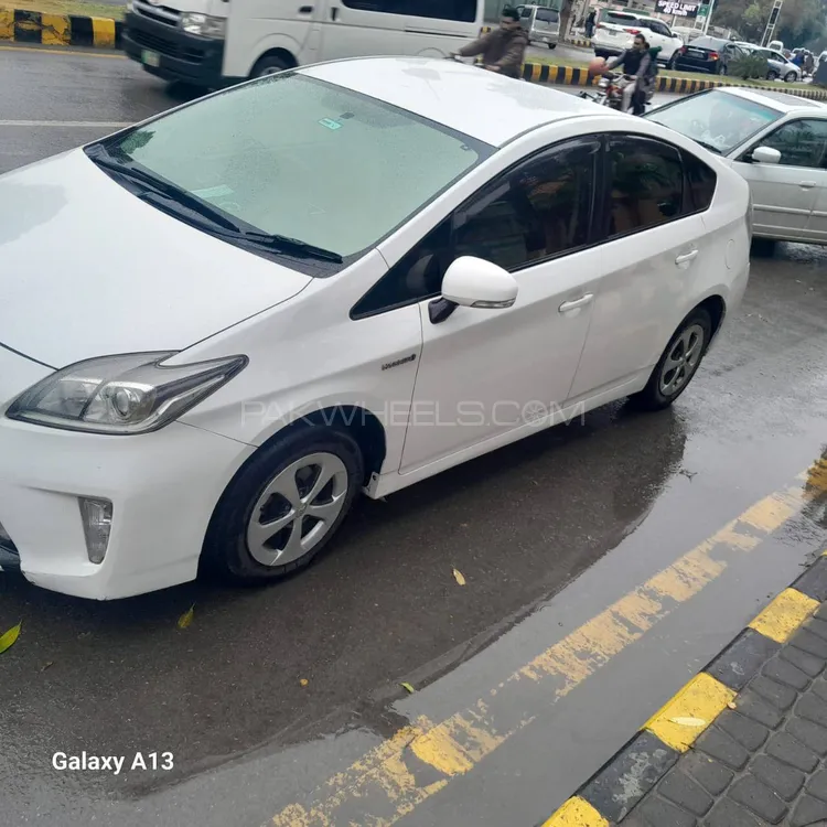 Toyota Prius 2012 for Sale in Peshawar Image-1