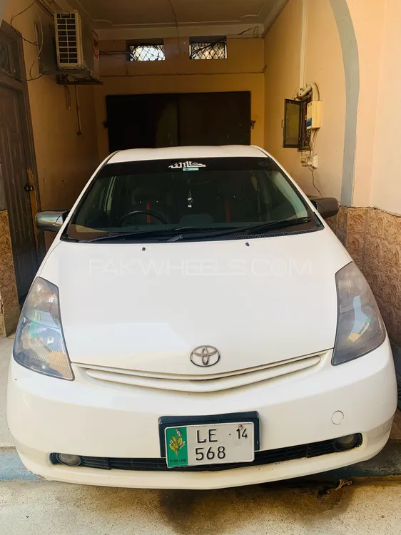 Toyota Prius 2010 for Sale in Peshawar Image-1