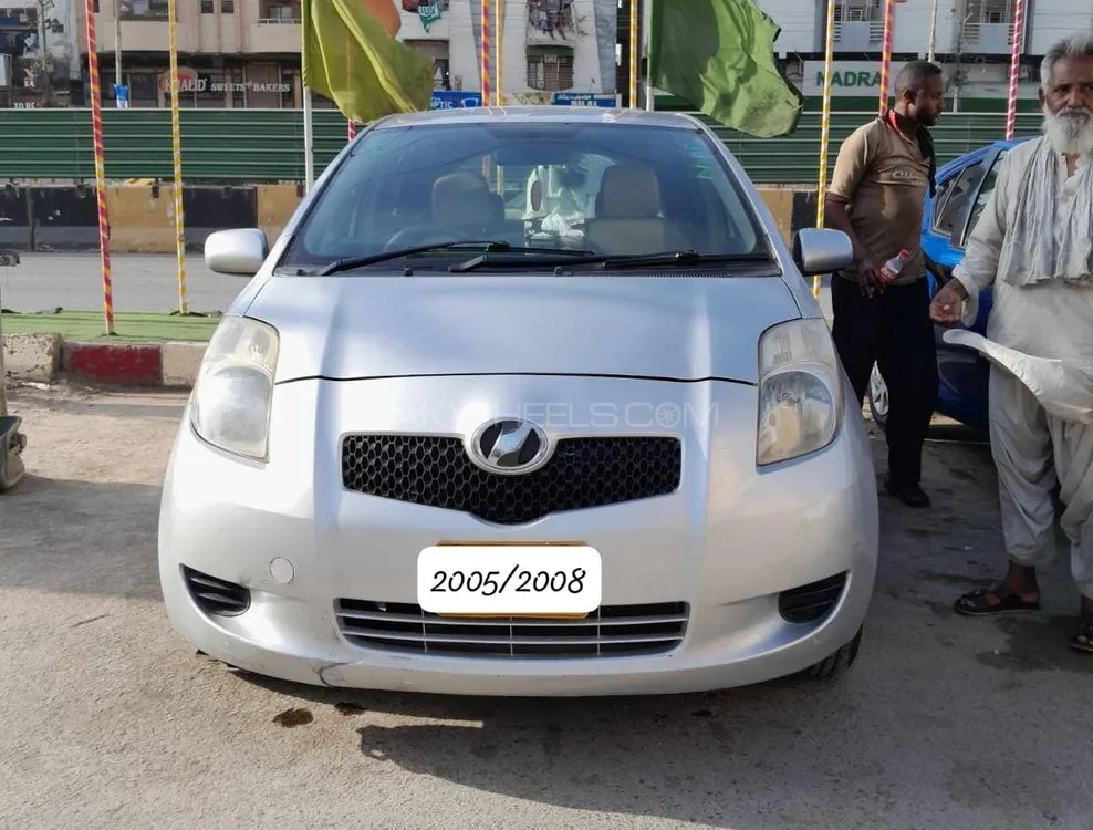 Toyota Vitz 2005 for Sale in Karachi Image-1