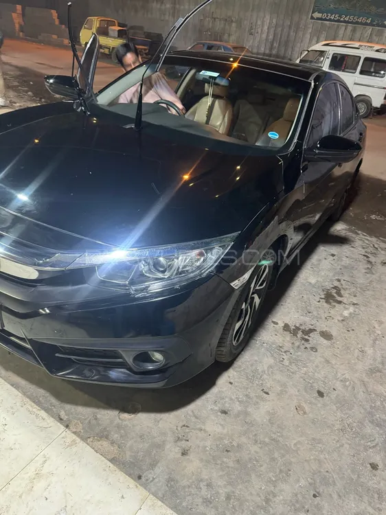 Honda Civic 2018 for Sale in Karachi Image-1