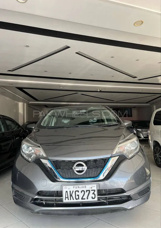 Nissan Note 2018 for Sale in Peshawar Image-1
