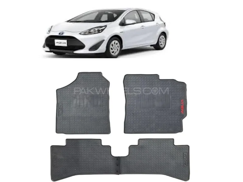Toyota Aqua 2021-2025 Latex Floor Mats Oem Style Image-1